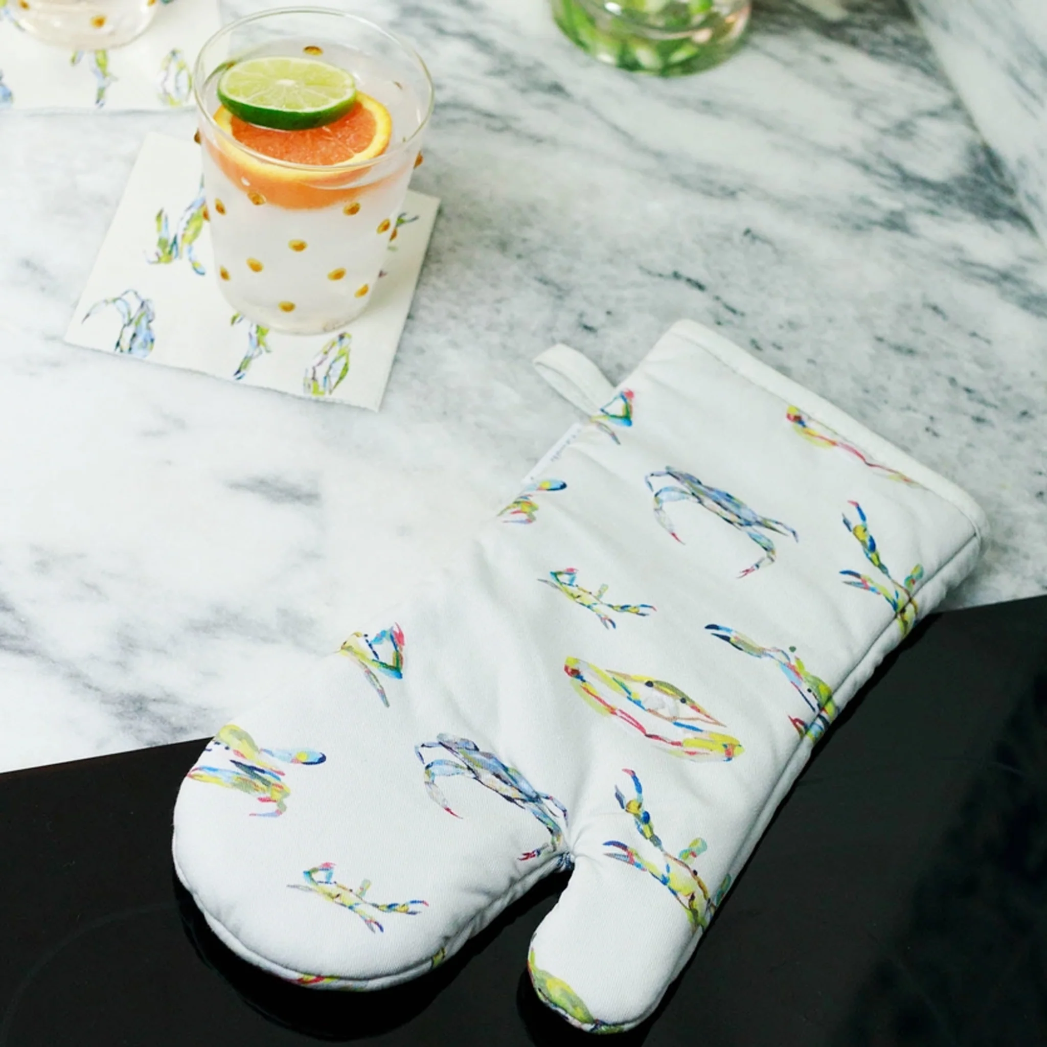 Bay Blues Multi Crab Oven Mitt - Image 3