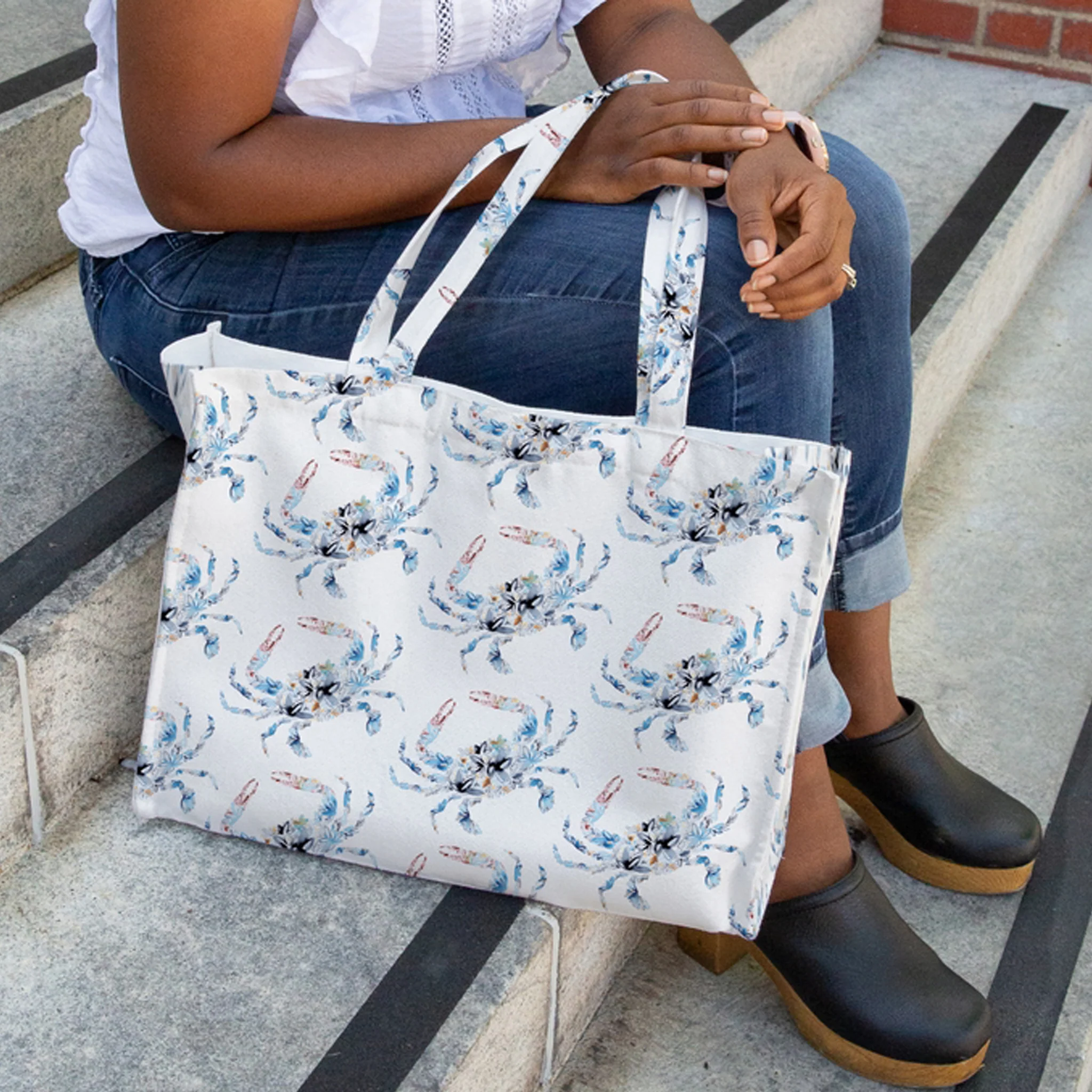 Blue Crab Floral Canvas Tote Bag - Image 4
